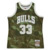 scottie pippen chicago bulls mitchell 26amp ness hardwood classics 199798 ghost green swingman jersey camo 1238 l2wa5.jpg
