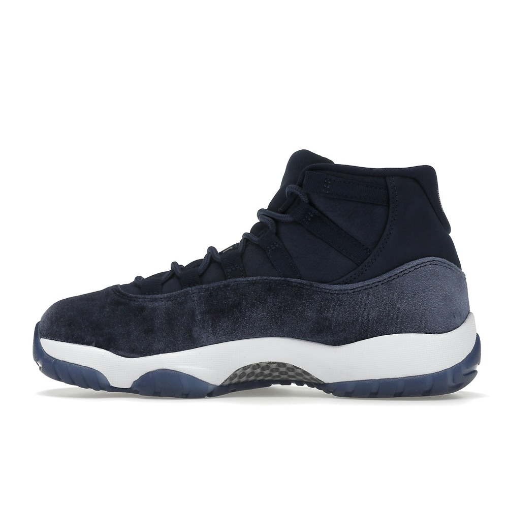Air Jordan 11 Retro Midnight Navy Velvet (Women Exclusive) - Image 3