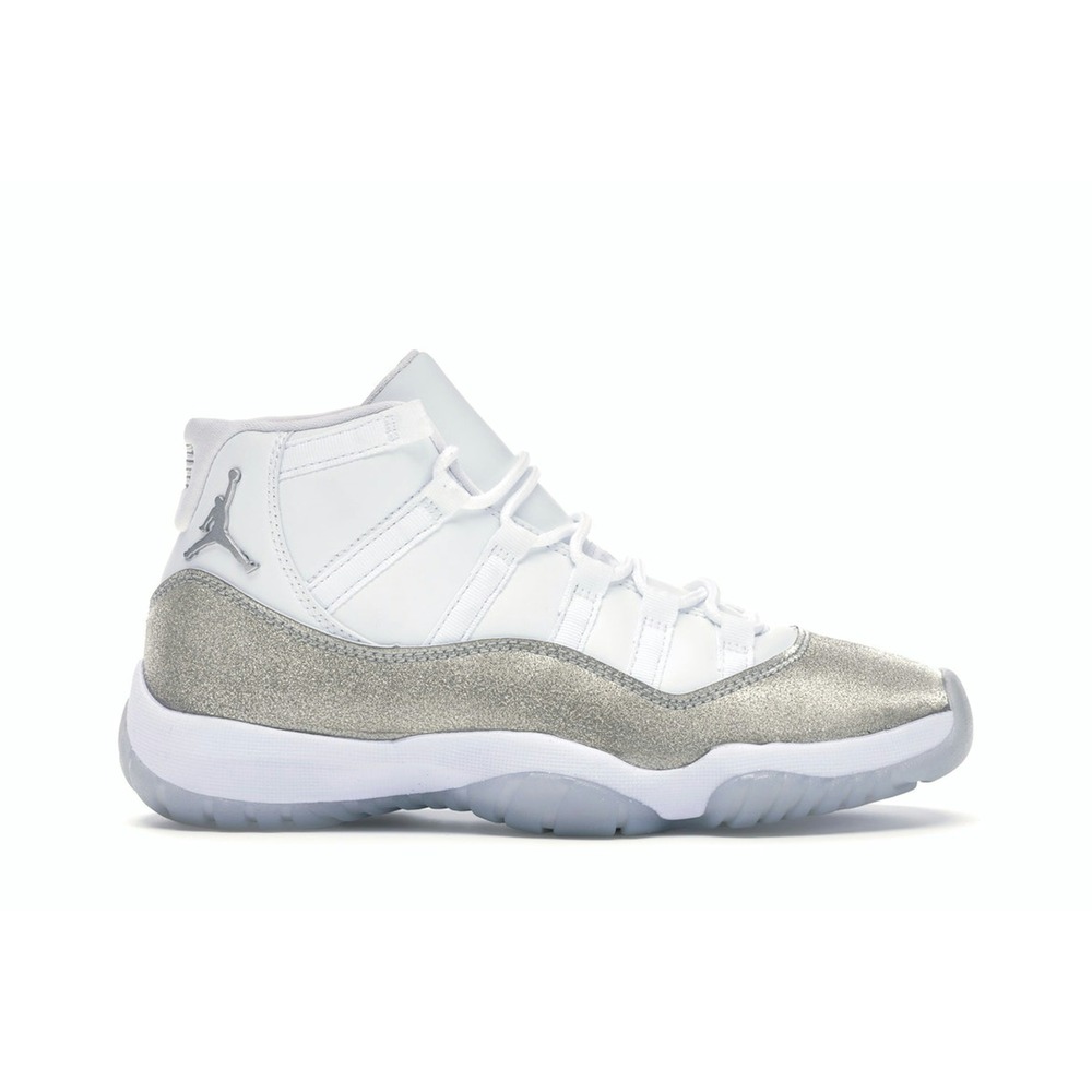 Air Jordan 11 Retro Vast Grey (Women Exclusive)