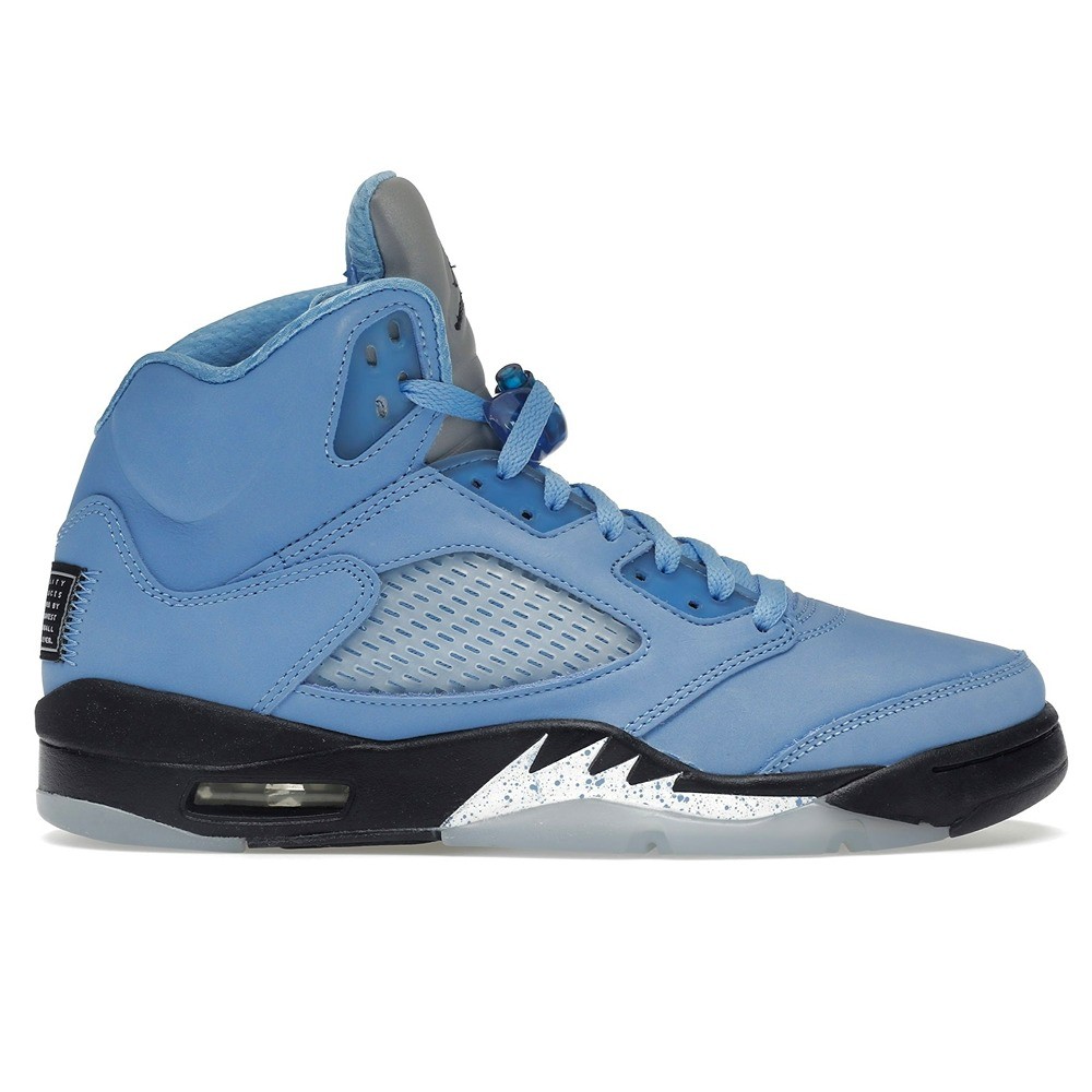 Air Jordan 5 Retro SE UNC