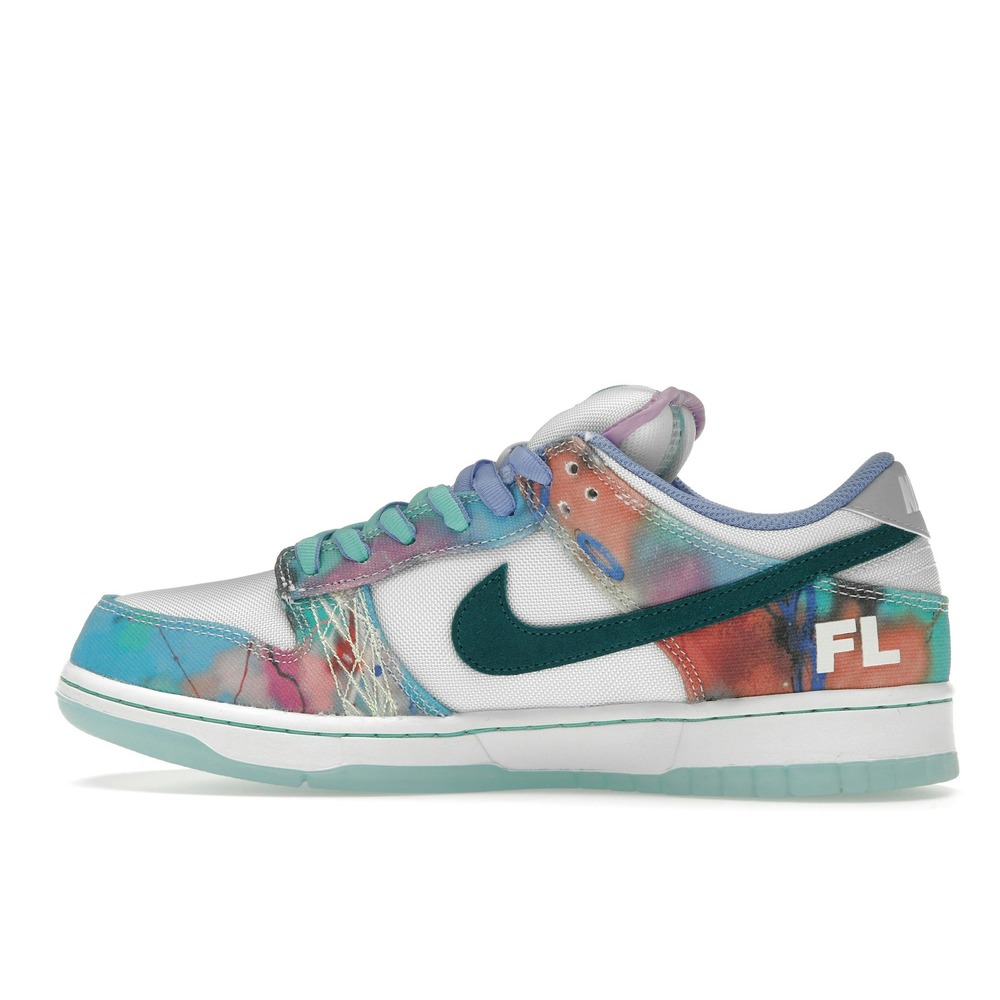 Nike Dunk Low SB Bleached Aqua collab Futura Laboratories - Image 3