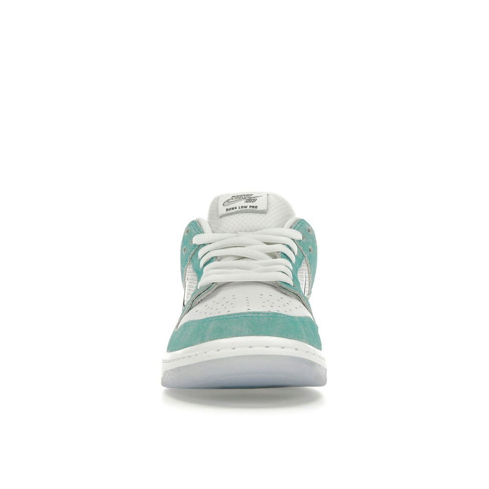 Nike Dunk Low SB Turbo Green collab April Skateboards - Image 2