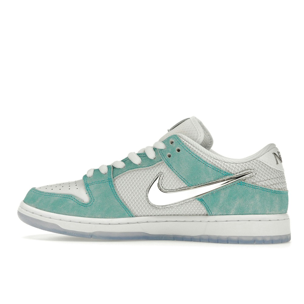 Nike Dunk Low SB Turbo Green collab April Skateboards - Image 3