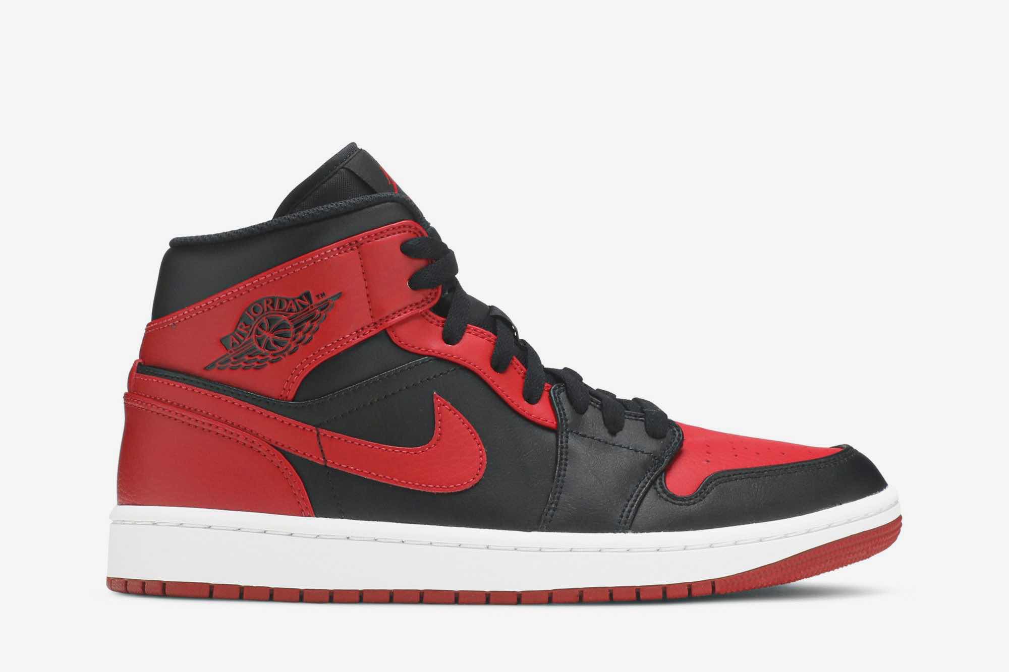Air Jordan 1 Mid 'Banned' 554724-074