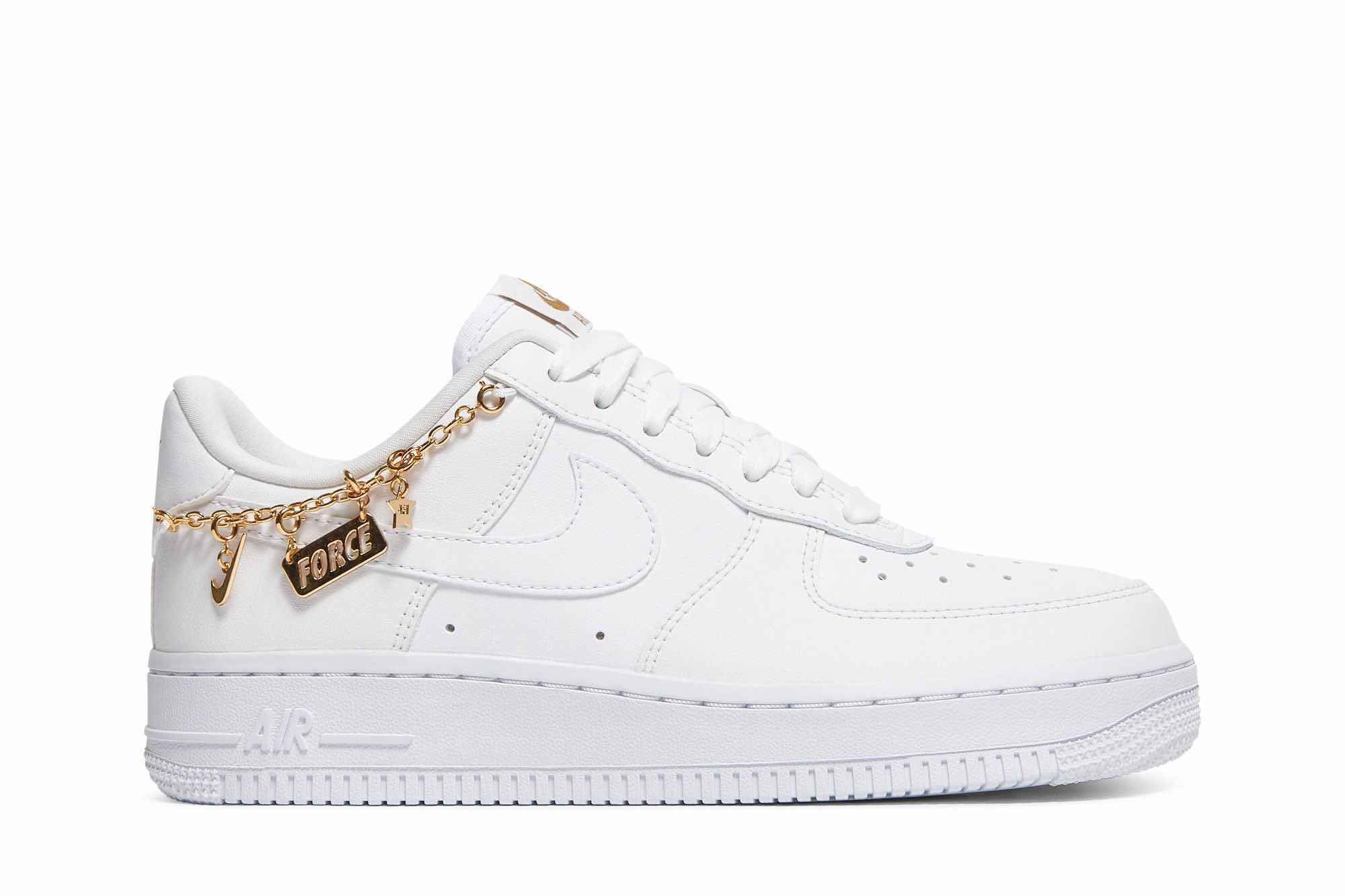 Nike Air Force 1 '07 LX 'Lucky Charms' DD1525-100